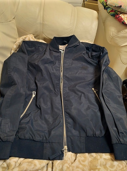 Product image 1 of 2