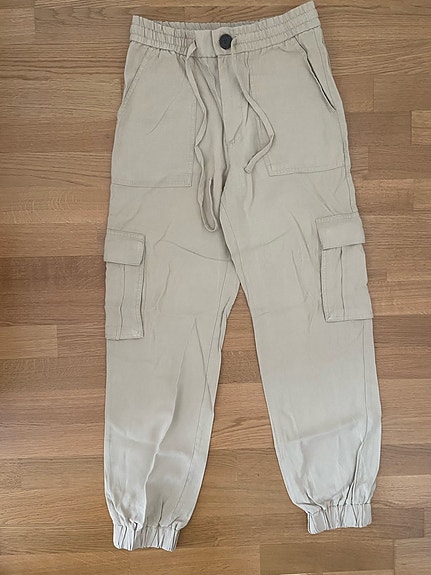 ZARA cargo housut