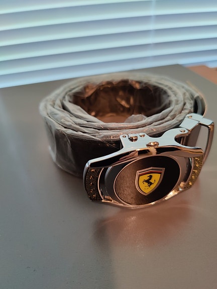 Ferrari-vyö musta, uusi