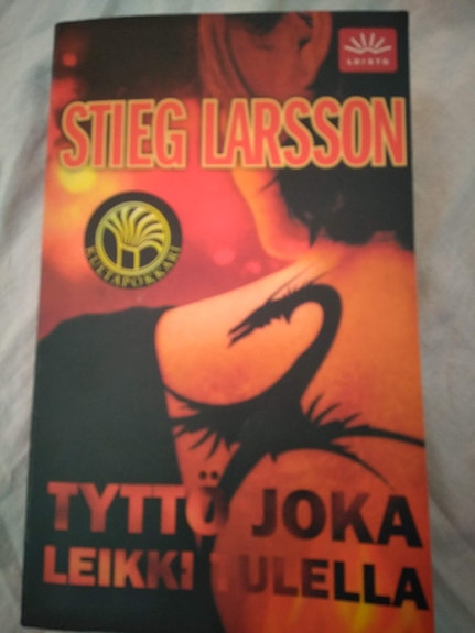 Tyttö joka leikki tulella - Stieg Larsson