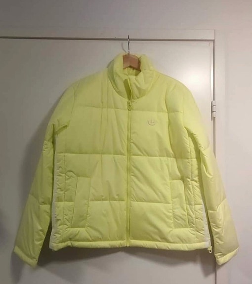 Adidas takki. Koko 40.