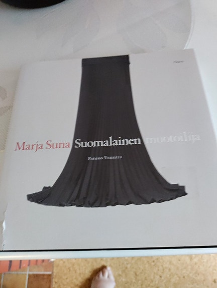 Koru ja muotikirja Marja Suna