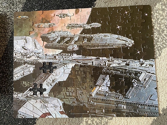 Taisteluplaneetta Galactica palapeli (kaksi palaa puuttuu)