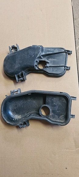Ford Mondeo -01-06 ajovalojen takaluukut