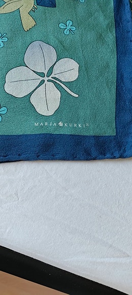 Marja Kurki silkki huivi