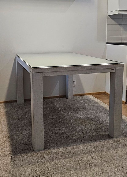 Ruokapöytä Tammi 140x90