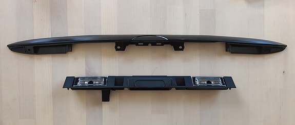 BMW E53 ja E83 takaluukun avausnappi ja valot