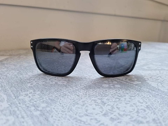 Holbrook Oakley aurinkolasit vahvuuksilla
