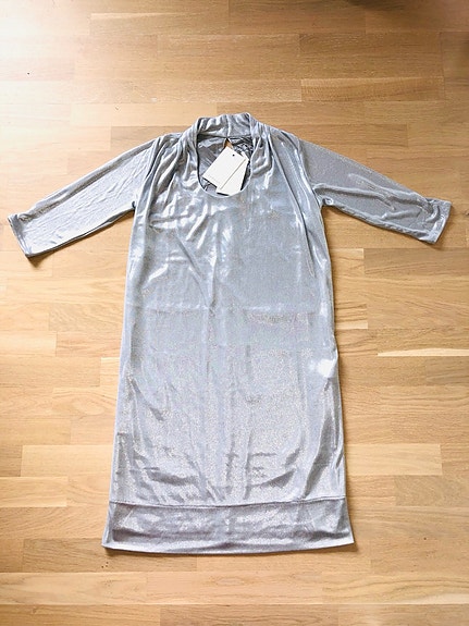InWear hopea juhlamekko, XS-S, uusi