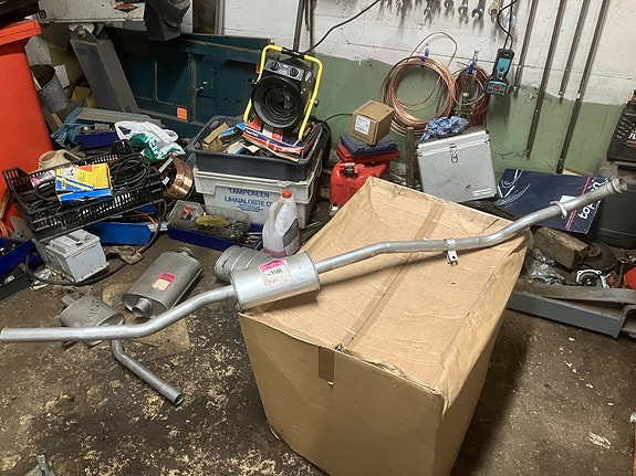 Datsun Sunny 120/140Y Etuputki 78-82