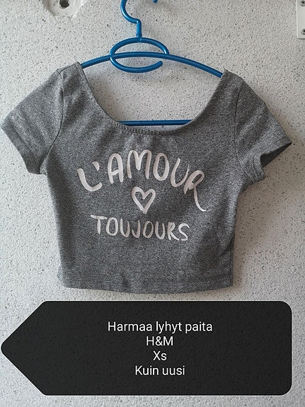 H&M harmaa lyhyt t-paita tekstillä xs