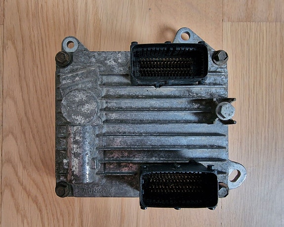Opel Vectra C Signum ECU moottorinohjainyksikkö
