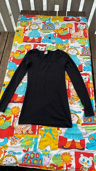 Vero Moda Musta Paita - Iso Kaula-aukko
