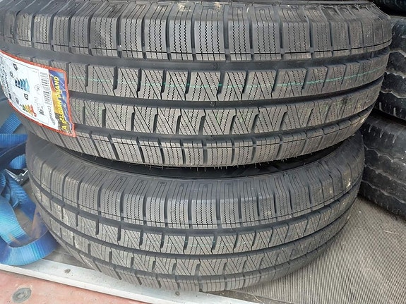 215/75 r16c renkaat 2kpl