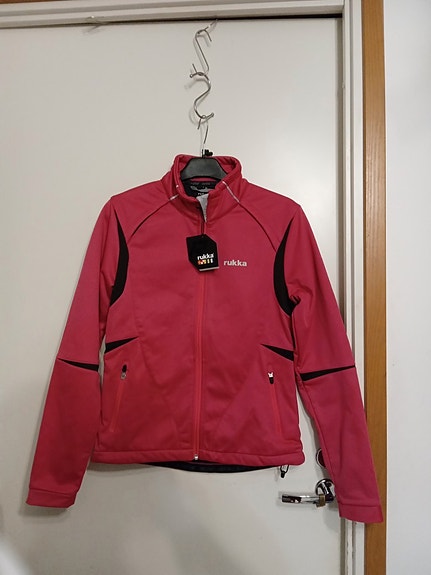 Uusi rukka softshell takki 34-36