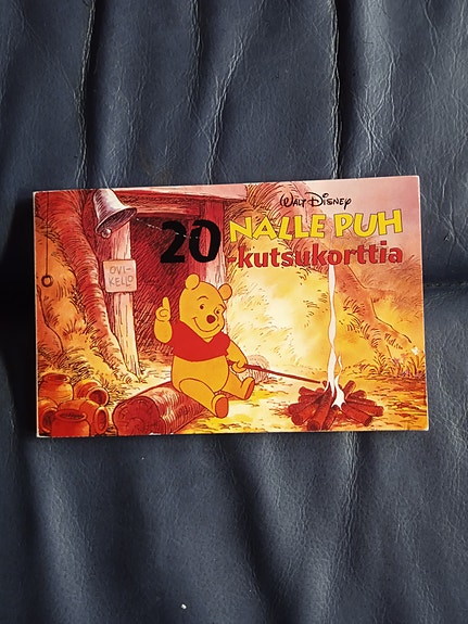 Uudet Disney Nalle Puh kutsukortit
