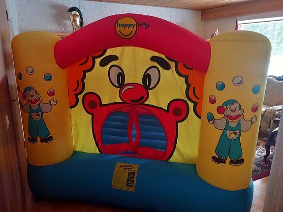 Pieni pomppulinna vuokralle