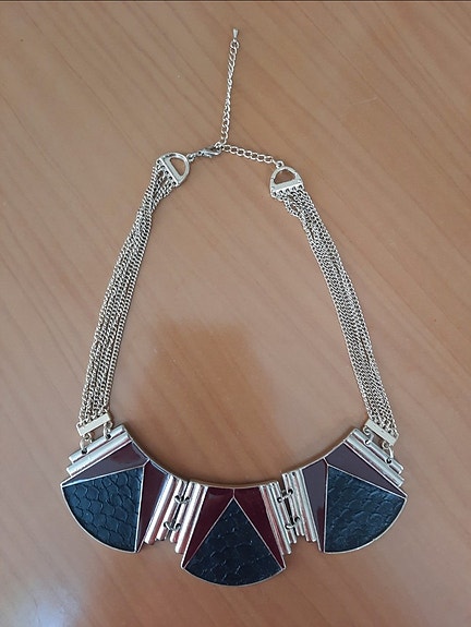 Statement necklace kaulakoru