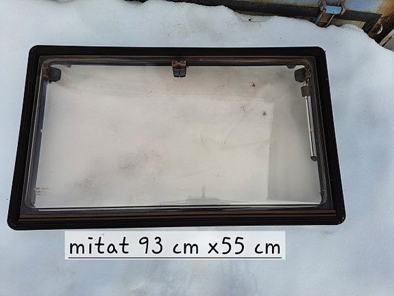 Solifer Artic 450 ikkuna