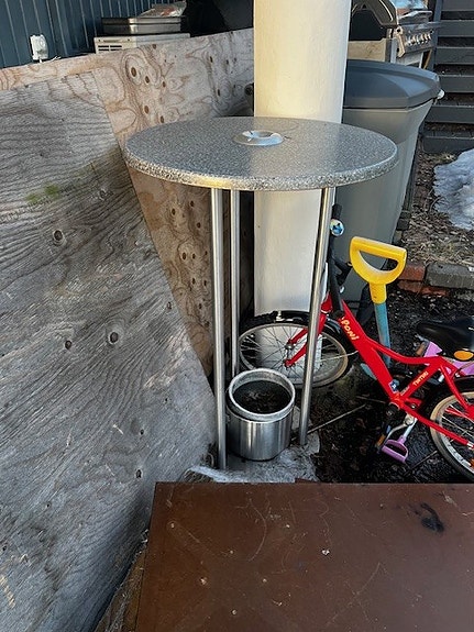 Ravintola / baari Korkea pöytä terassille