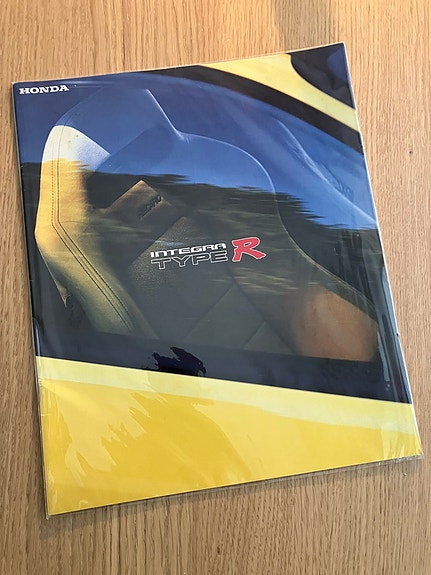 Honda Integra Type R DC2 esitteitä
