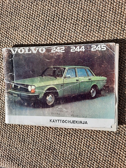 Volvo 242, 244, 245 Käyttöohjekirja