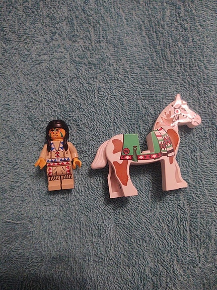 Lego Intiaani ja hevonen