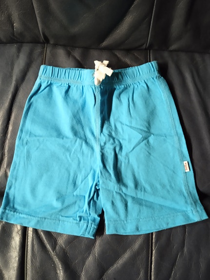 Uudet 86 cm Tutta merkin turkoosit shortsit