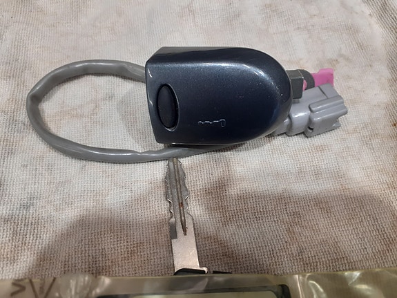 Nissan Micra 03-10 K12 oven avauspainike