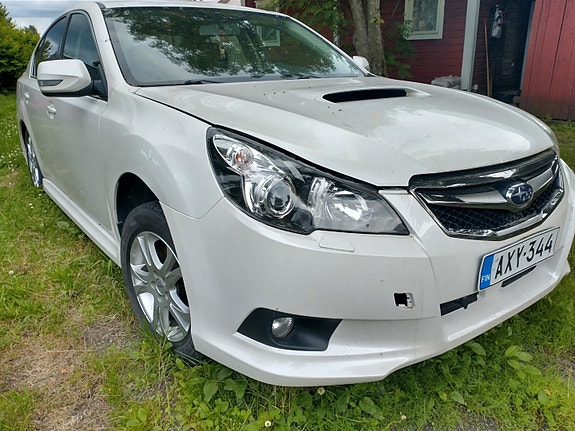 Subaru Legacy 09 osina