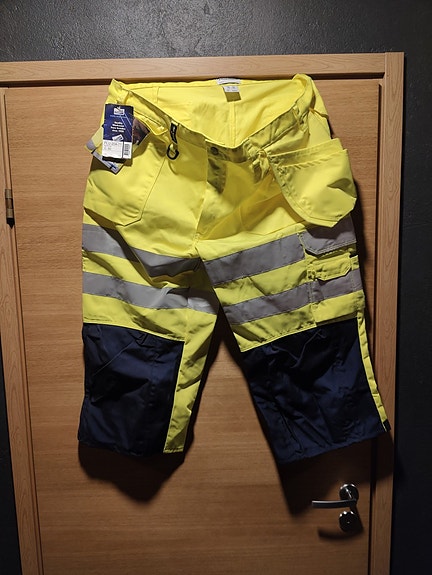 Fristads huomio työshortsit/caprit koot 58/60