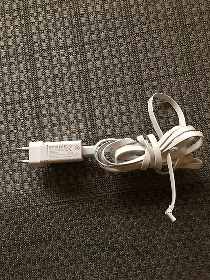 Älylaitteiden 3 metrin pituinen latauspiuha MicroUSB + USB ja pistoke