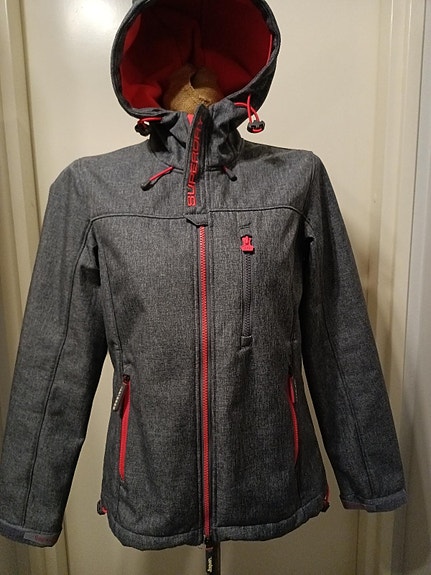 Superdry softshell S takki paksumpaa materiaalia