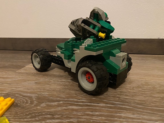 Lego paketti