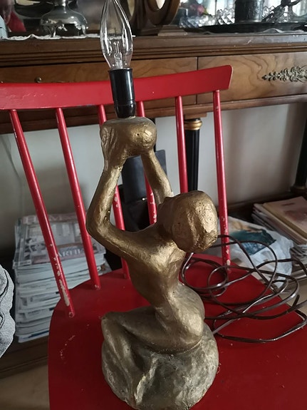 Antiikkinen Art Deco Lady valaisin