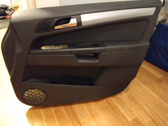 Opel Zafira B,  Oviverhous, oikea etu,
