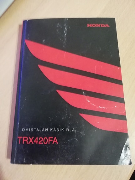 Honda TRX420FA mönkijän ohjekirja