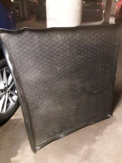 VW Golf Tavarattilan matto