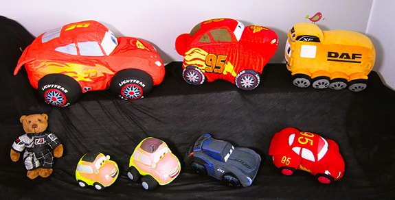 Pehmoja. Disney. Pixar Cars pehmoja  sekä varikko-mekaanikko Nalle