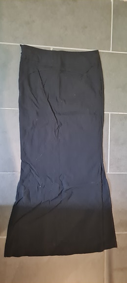 36-38 koon musta kapea pitkä hame, hinta sis.pk