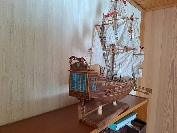 Product image 4 of 6