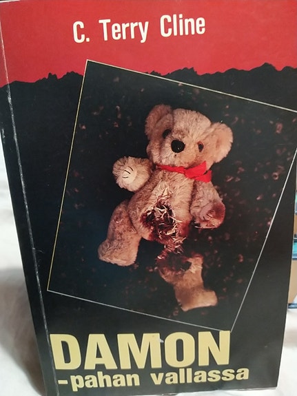Damon - Pahan vallassa (C. Terry Cline)
