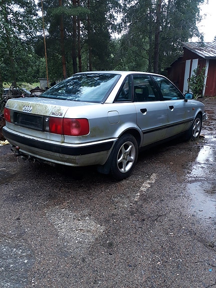 Varaosina Audi 80 2,0 E( B4) vm.-93