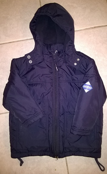 Esprit merkkinen toppatakki talveksi. Koko 92/98
