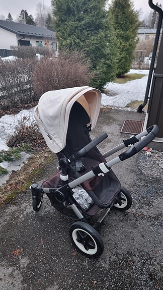Bugaboo Buffalo vaunut + vauvakoppa + sadesuoja
