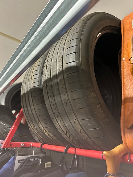 Kesärenkaat conti 255/45 r19