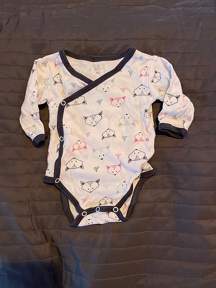 Newborn kietaisubody 56cm