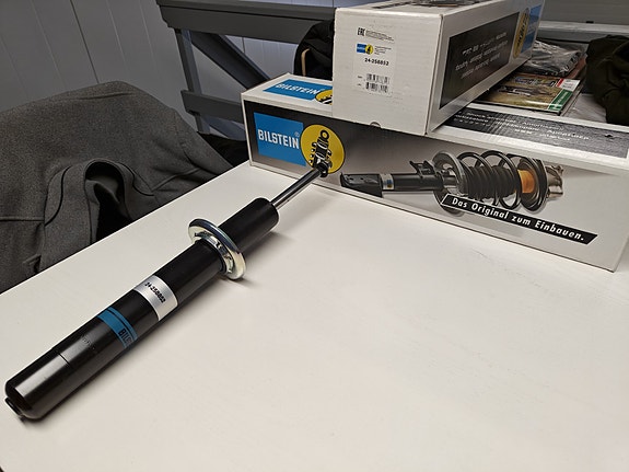 Volvo XC90 II (256) Bilstein iskunvaimentimet eteen