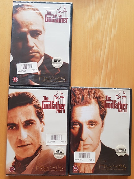 Dvd kotikirjastosta uudet kummeissaan koko Kummisetä trilogia 3 kpl yht.hinta