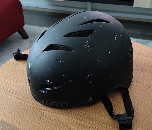 Giro Flak kypärä